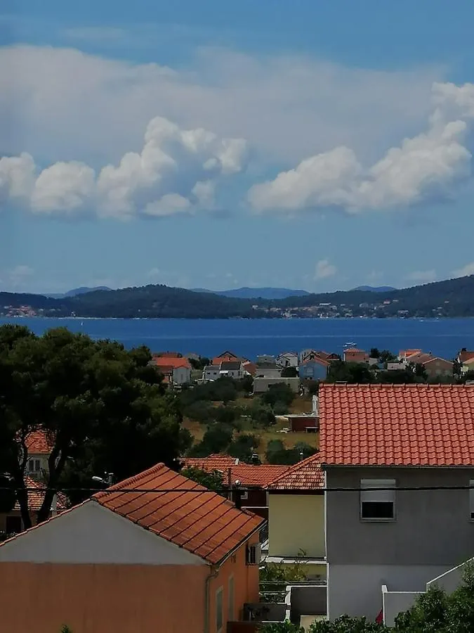 Apartments With A Parking Space Bibinje, Zadar - 15178 0*, بيبينيا